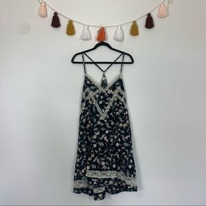 Umgee Boho Floral Print Mini Dress Size Medium